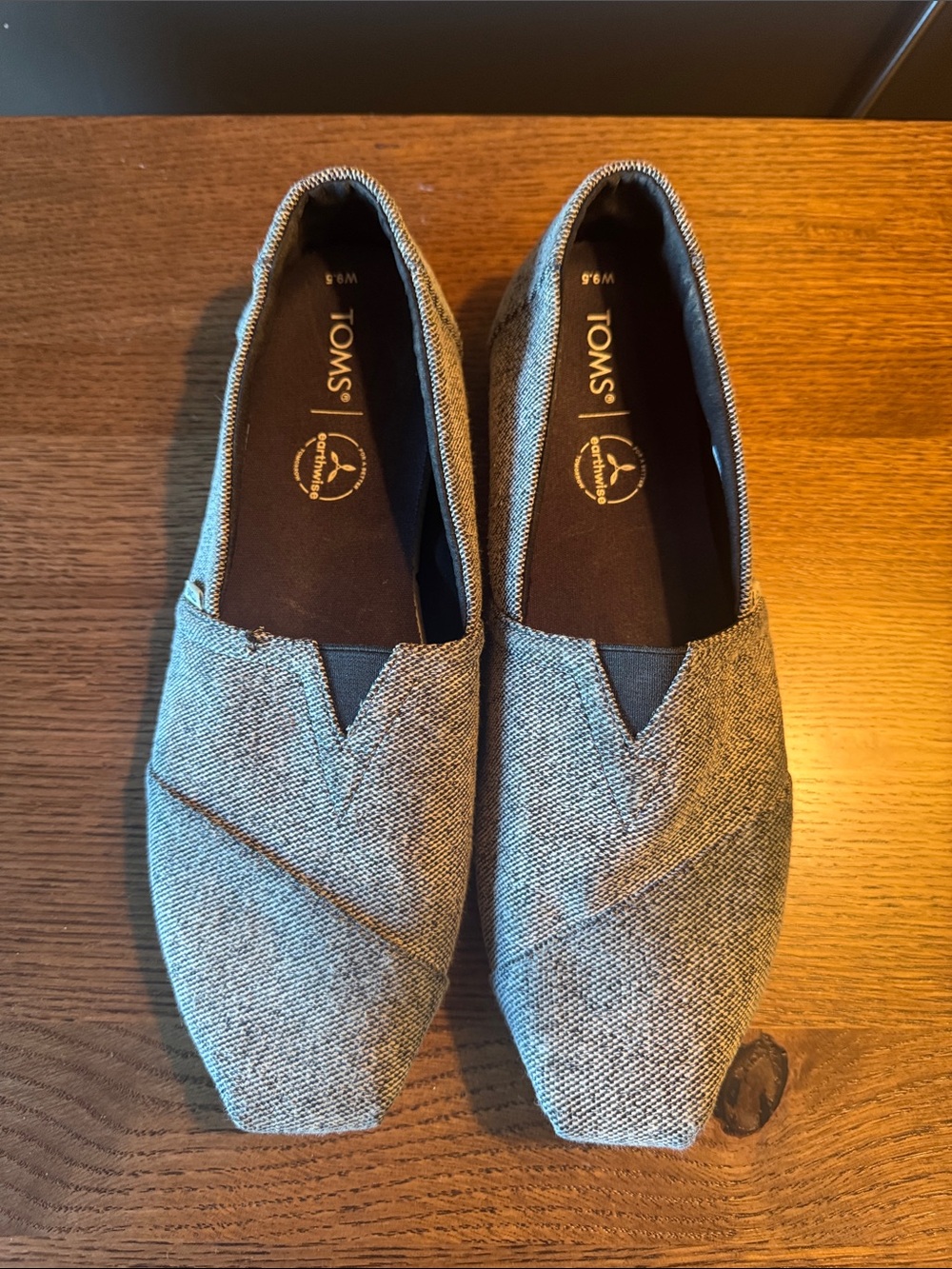 Toms Women’s Black and White Herringbone Slip-On Alpargata Skip-ons - 9.5M